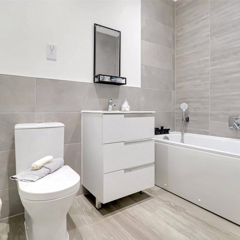Bathroom of plot 152 new home at Taw Wharf